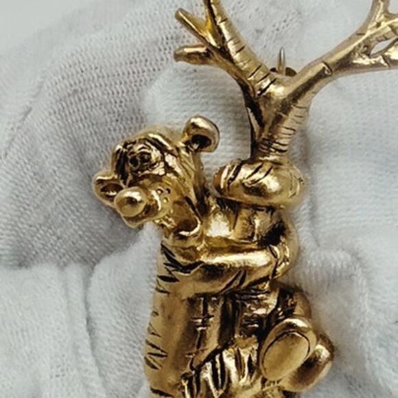 Disney Winnie the Pooh Tigger Branch Gold-Toned Brooch - Picture 2 of 7